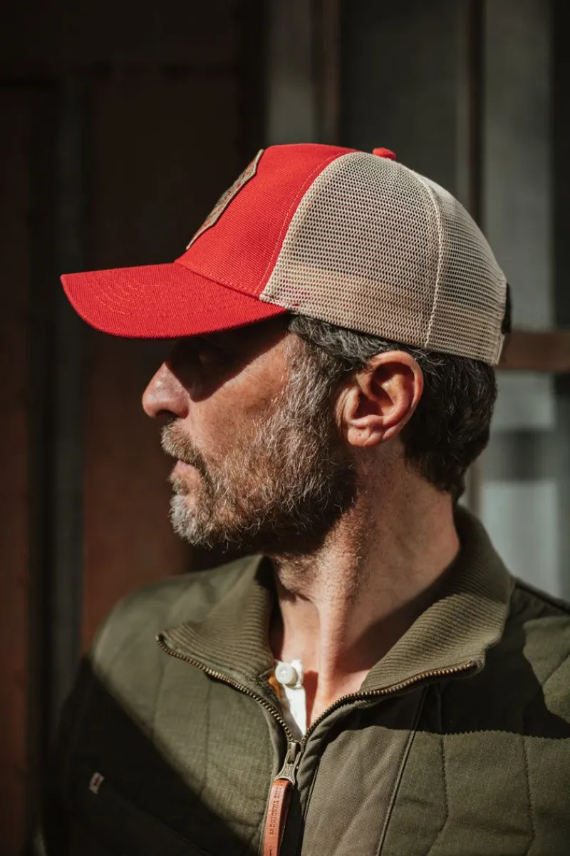 &SONS Union Trucker Cap Vintage Red Hot
