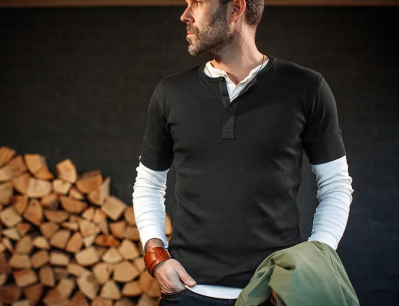 &SONS The New Elder Henley Short Sleeve Shirt Black Online